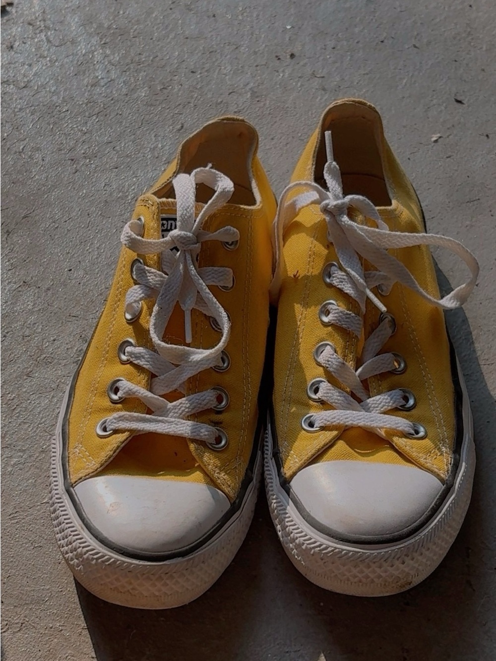 Low Top Converse - Yellow